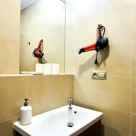 Zborovska Apartamento *